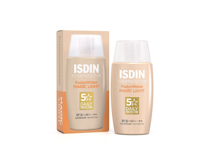 Fusion Water Magic Light SPF50 Color Teinte Claire - 50ml