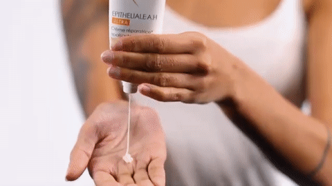 Application de la Crème réparatrice 